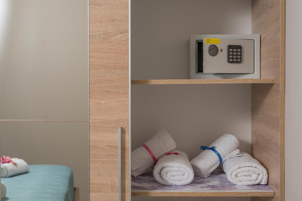 Floral Beach Apt With Lux Extras & Special Treats Κολυμβάρι Εξωτερικό φωτογραφία