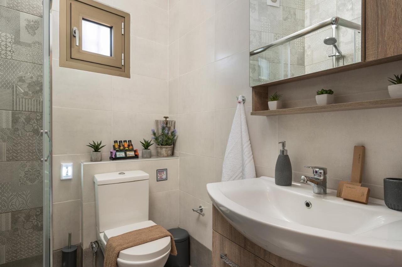 Floral Beach Apt With Lux Extras & Special Treats Κολυμβάρι Εξωτερικό φωτογραφία